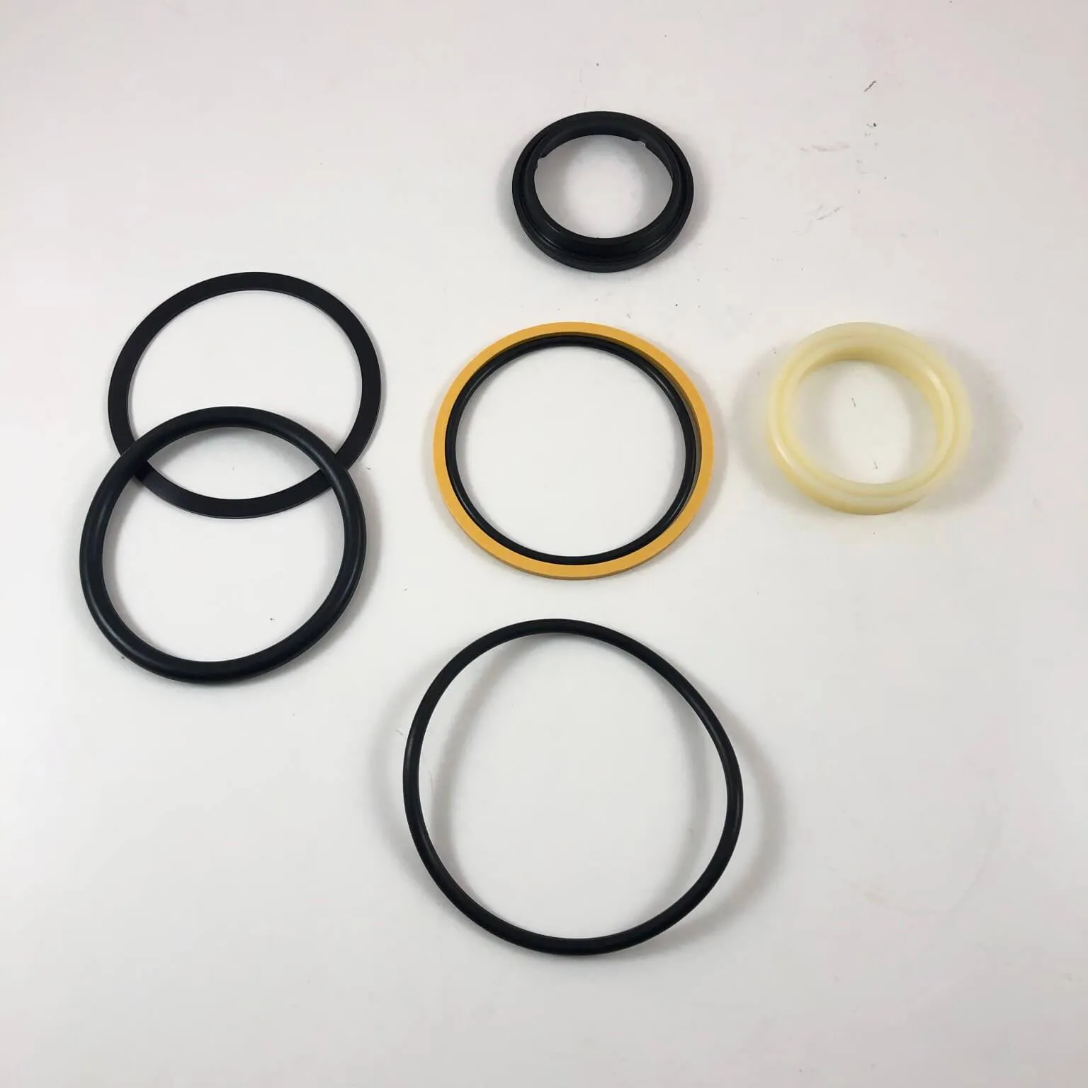 Bobcat 2400 & 2410 Loader Bucket Tilt Seal Kit