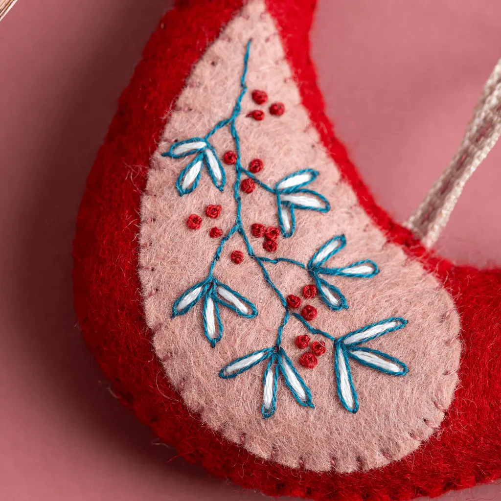 CORINNE LAPIERRE • Felt Embroidered Folk Birds Stitch Kit