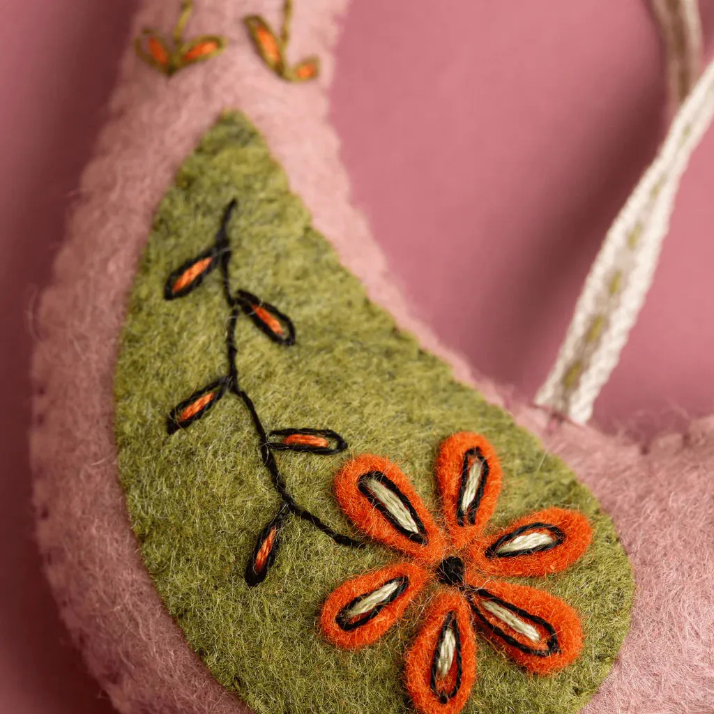 CORINNE LAPIERRE • Felt Embroidered Folk Birds Stitch Kit