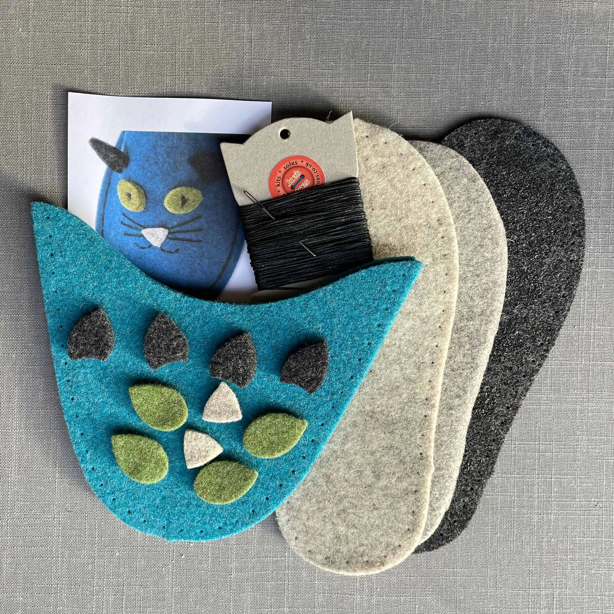Joe's Toes Cat Slipper Kit - Kitty