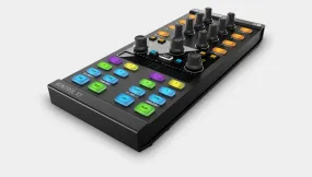 Native Instruments  TRAKTOR Kontrol X1 Decks and Effects Controller