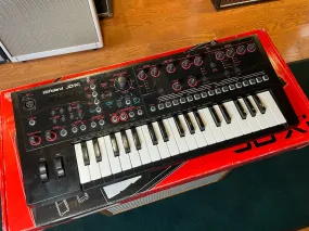Roland JD-XI Analog/Digital Crossover Synth Used